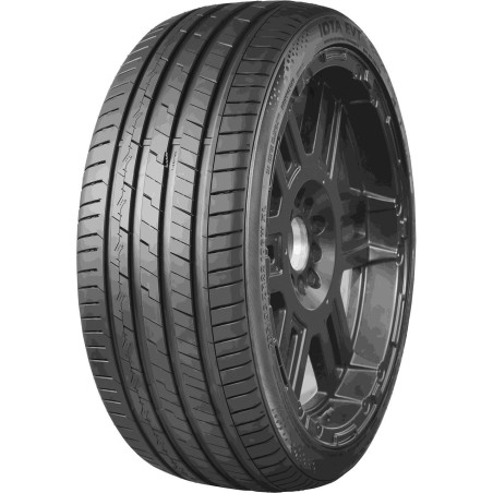 225-35 R19 88 Y Accelera
